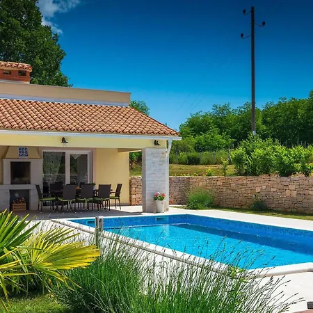 Holiday home Lucia Ruzici (Sveta Nedelja)